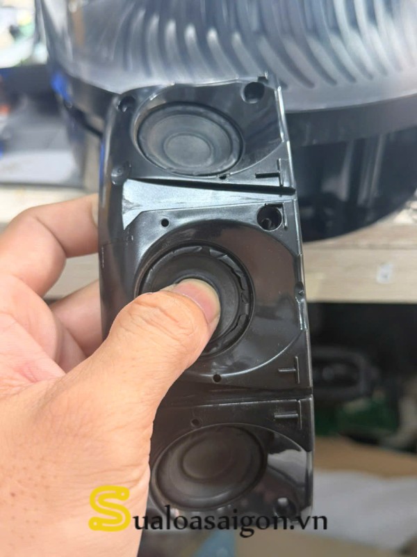 Sửa loa harman&kardon aura 3